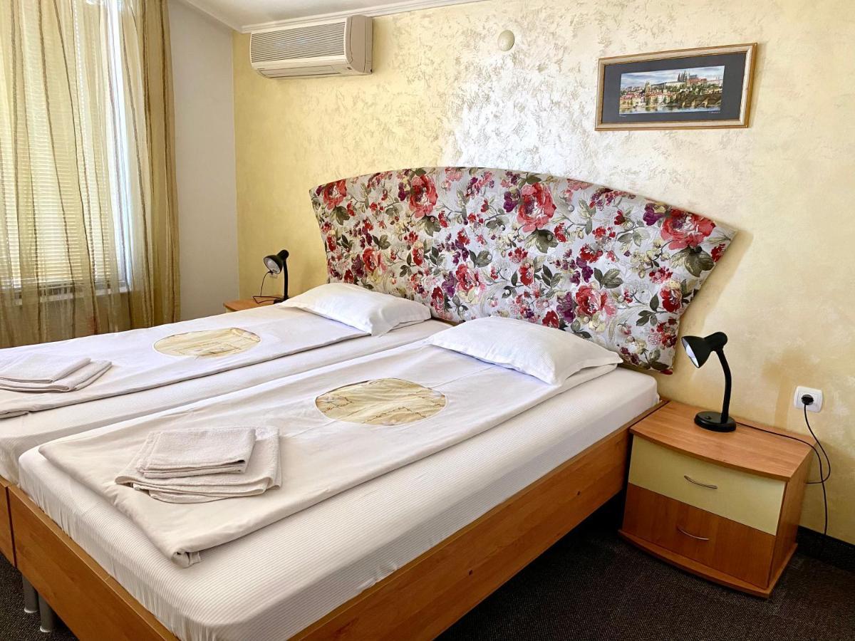 Family Hotel The Golden Fish سوزوبول المظهر الخارجي الصورة
