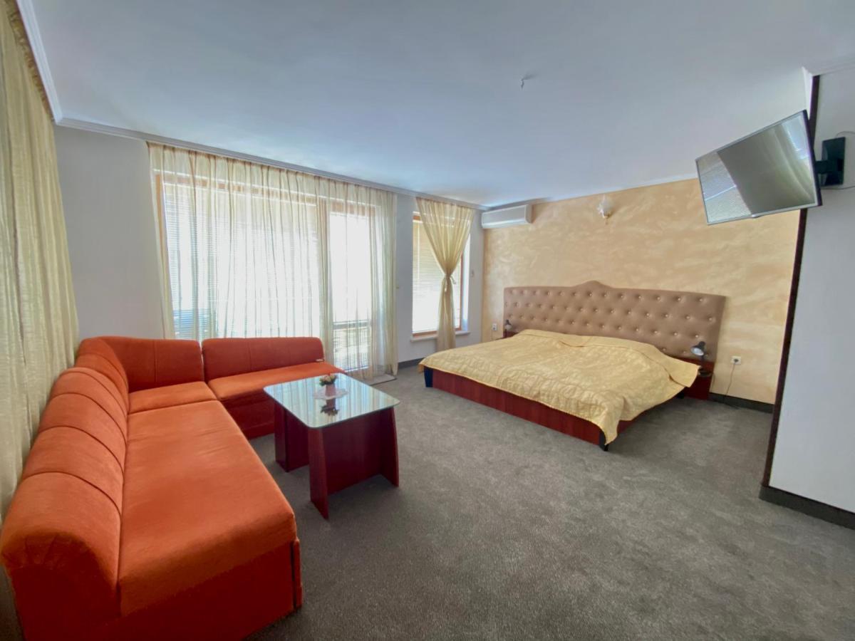 Family Hotel The Golden Fish سوزوبول المظهر الخارجي الصورة