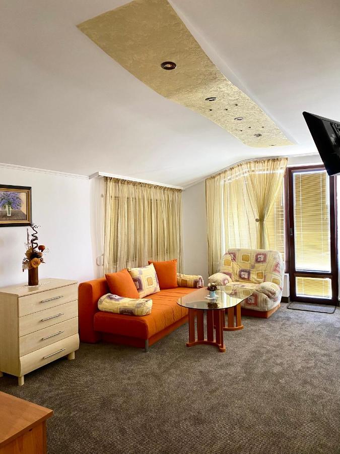 Family Hotel The Golden Fish سوزوبول المظهر الخارجي الصورة