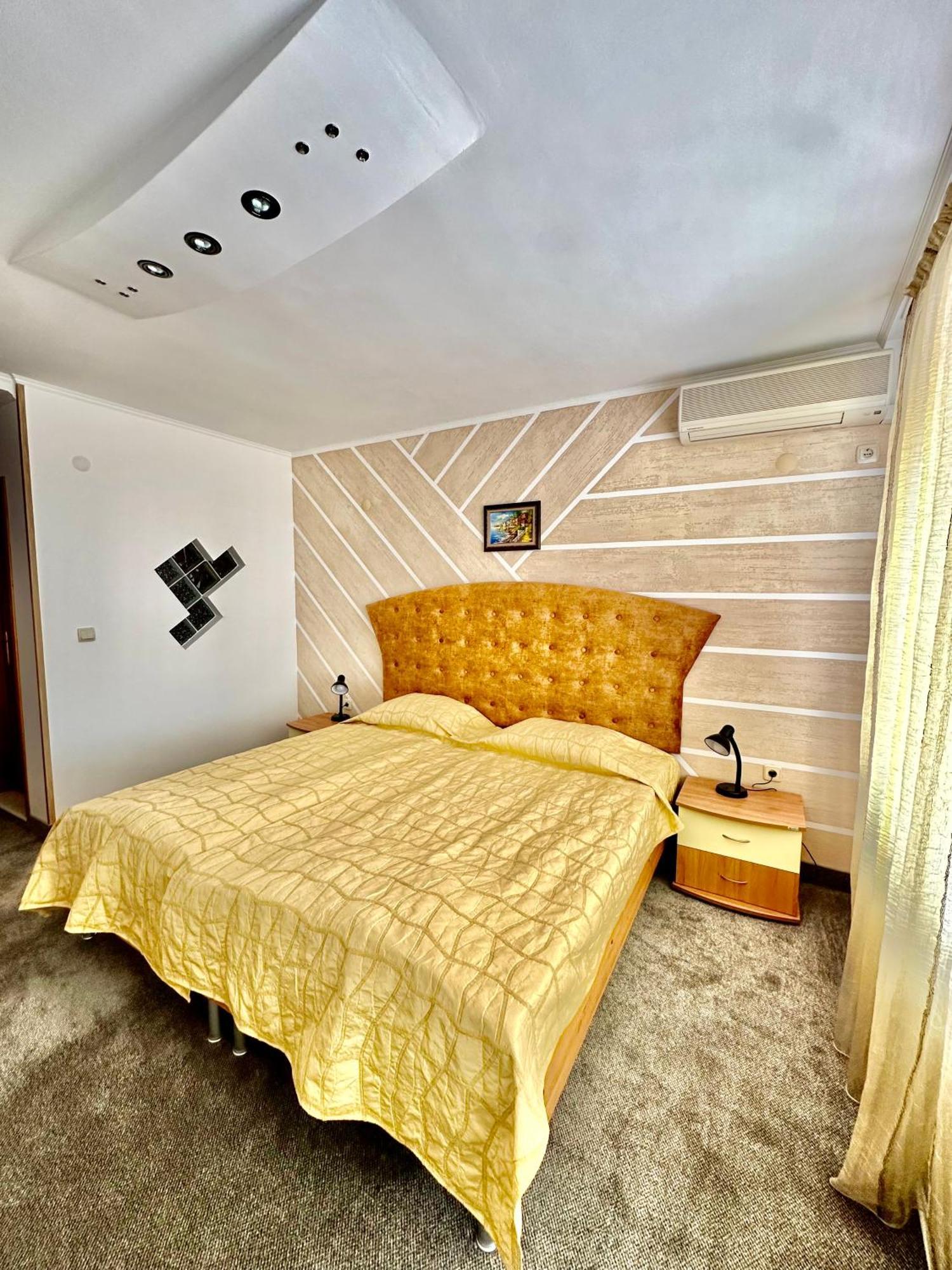 Family Hotel The Golden Fish سوزوبول المظهر الخارجي الصورة